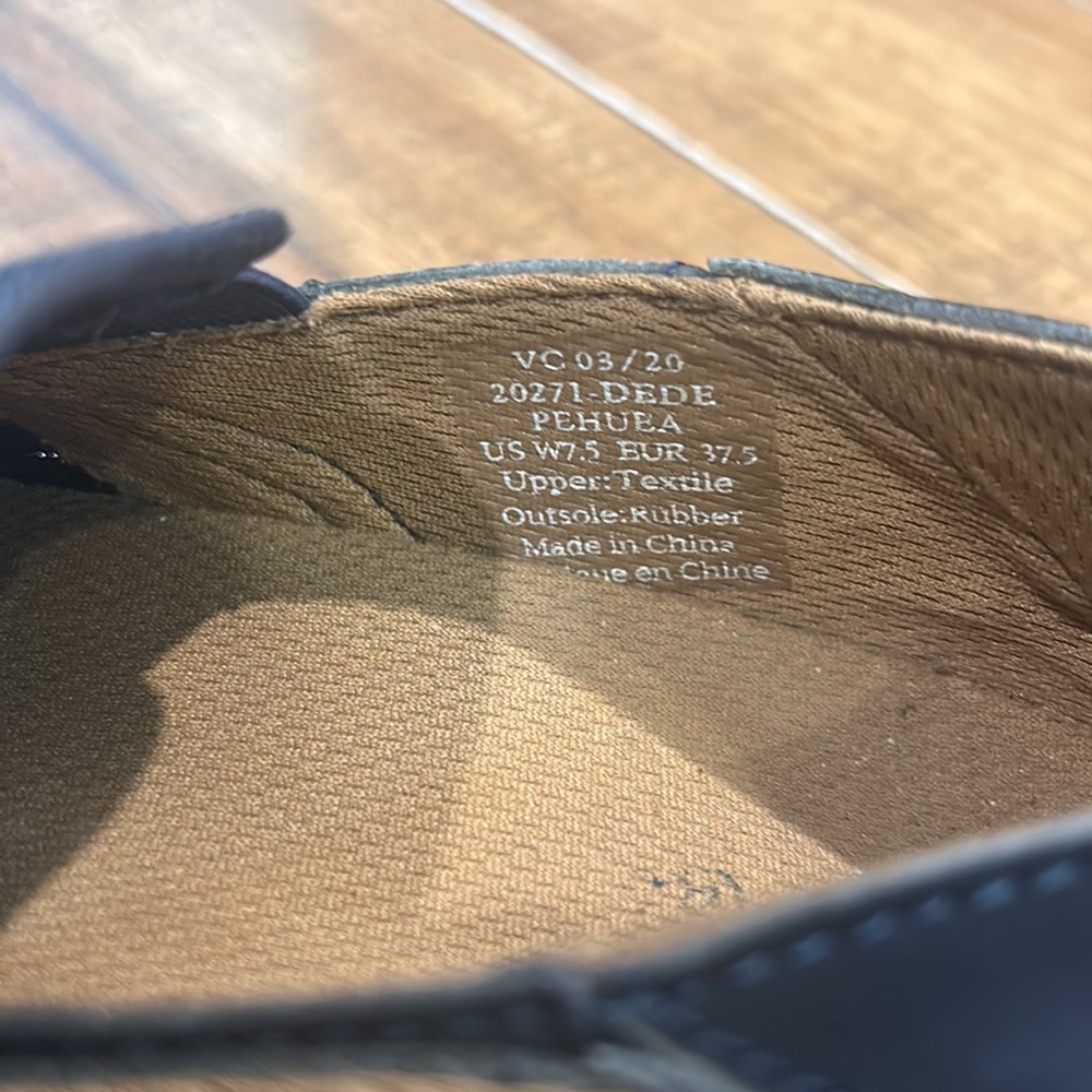 OluKai DEDE Pehuea Slip On Shoes Navy Mesh Women’s size 7.5 European 37.5 - Picture 7 of 10